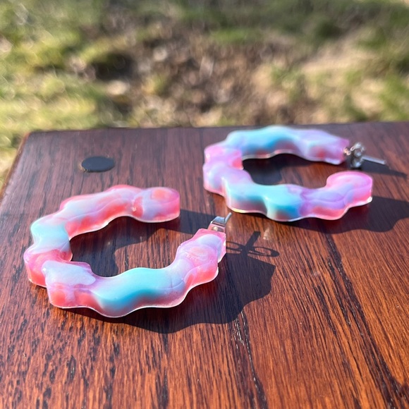 Handmade Y2K Open Hoop Earrings - Picture 4 of 16